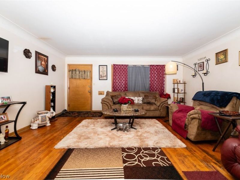 663 Babbitt Road, Euclid, OH 44123 Photo 9