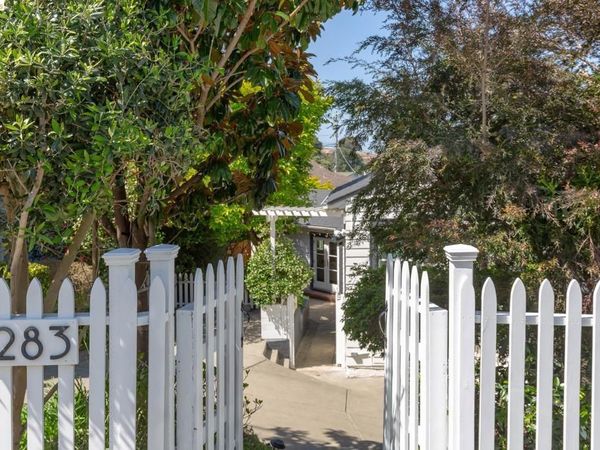 5283 Harbord Dr, Oakland, CA 94618
