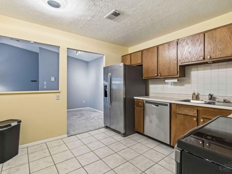 537 Davis Road, Unit 12, Pierce Twp, OH 45255 Photo 16