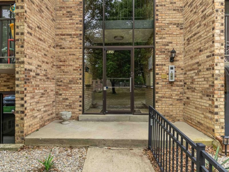 537 Davis Road, Unit 12, Pierce Twp, OH 45255 Photo 3