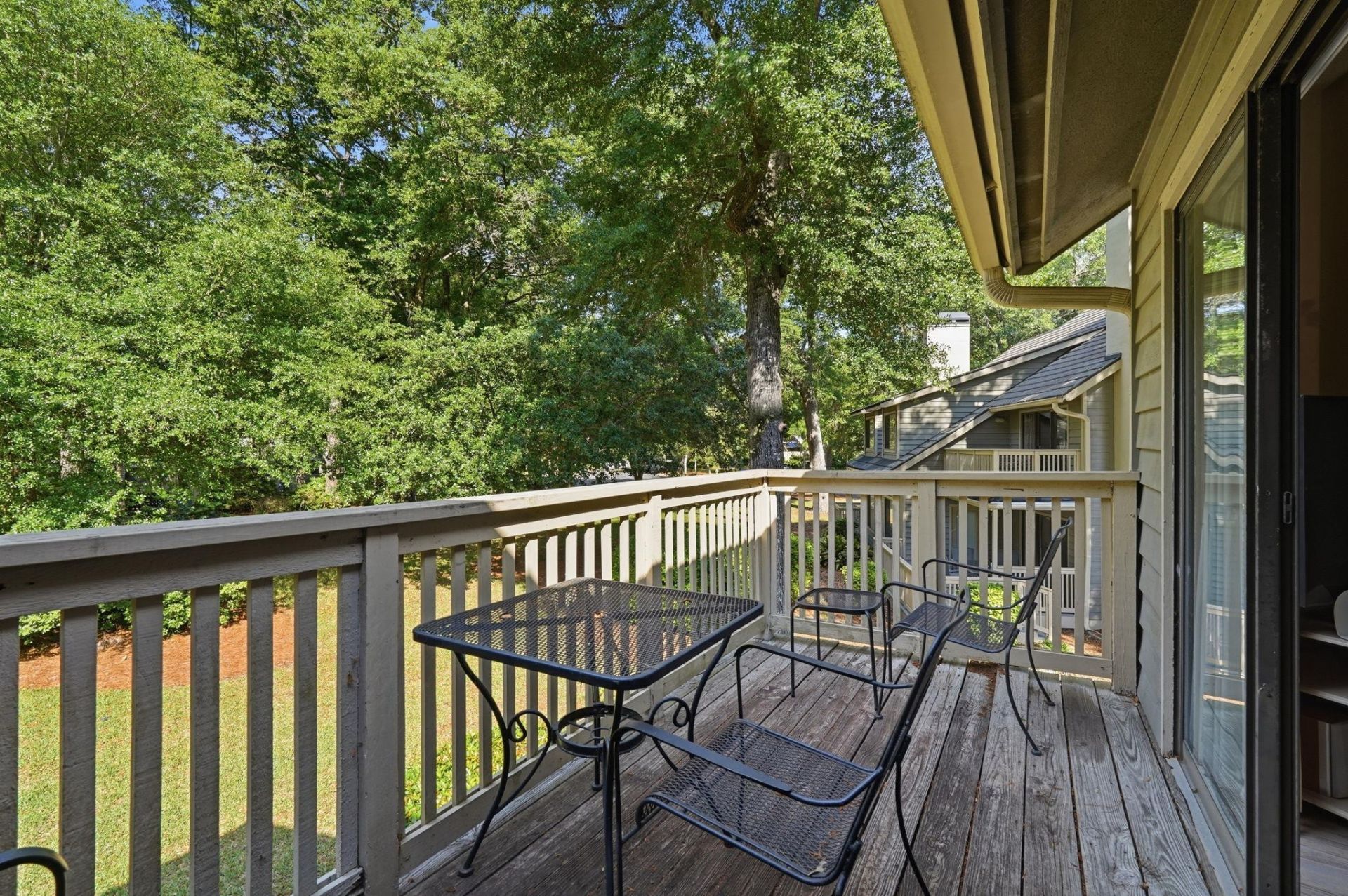 110 Hartland Dr.  Photo 24