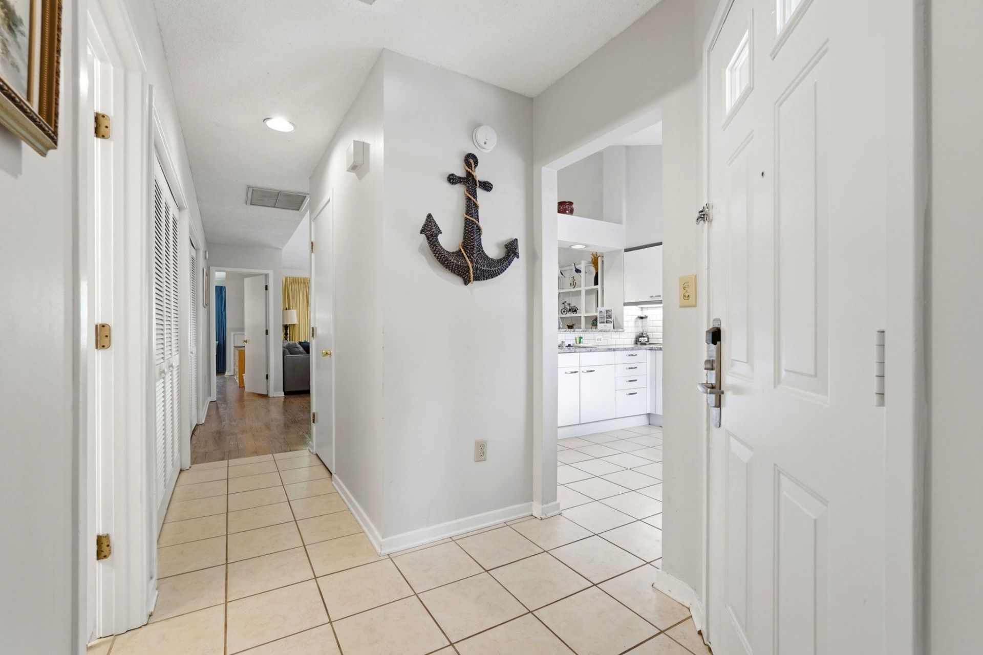 110 Hartland Dr.  Photo 8
