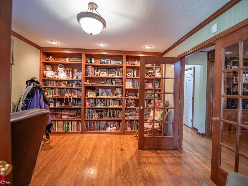 113 Howard Drive, Dover, OH 44622 Photo 18