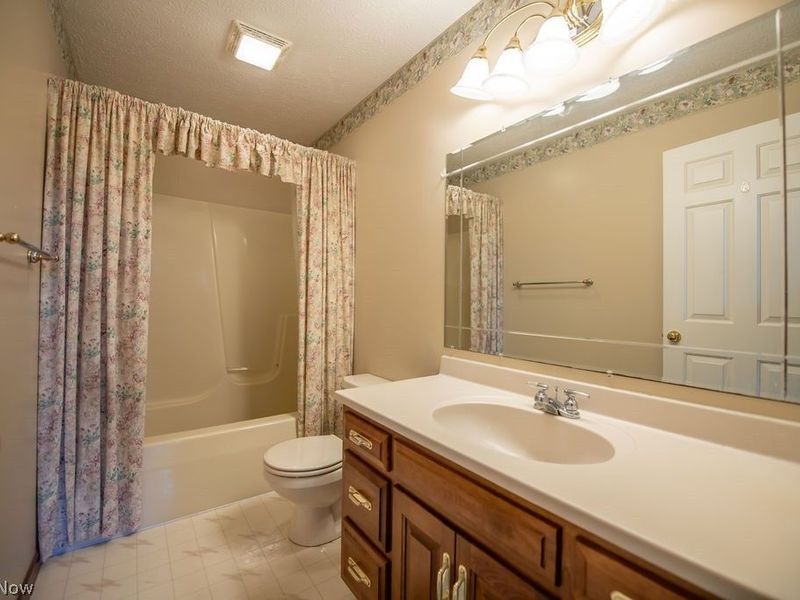 113 Howard Drive, Dover, OH 44622 Photo 33