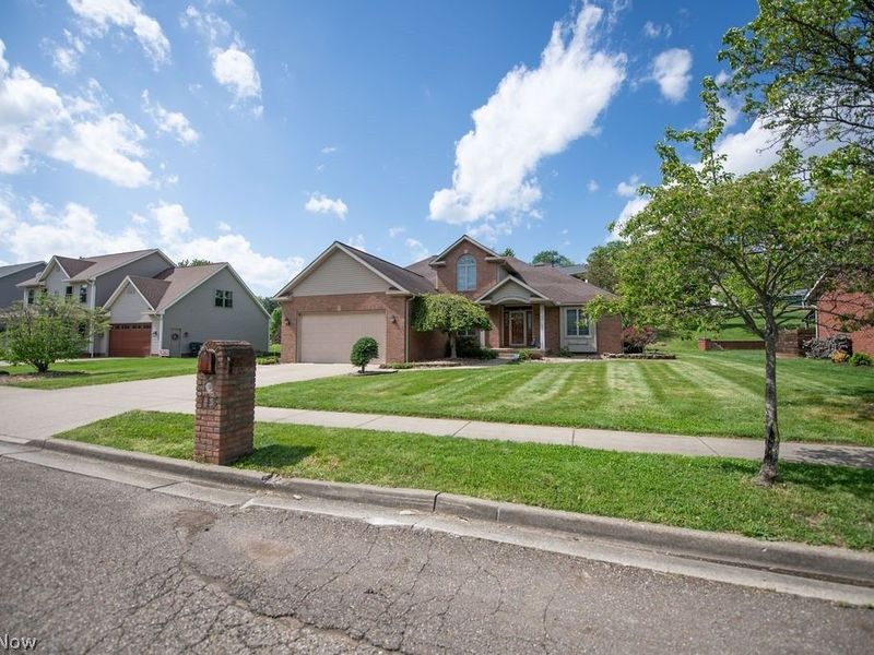 113 Howard Drive , Dover, OH 44622 Photo 5