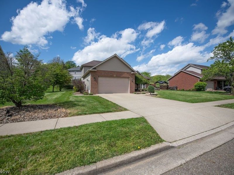 113 Howard Drive , Dover, OH 44622 Photo 7