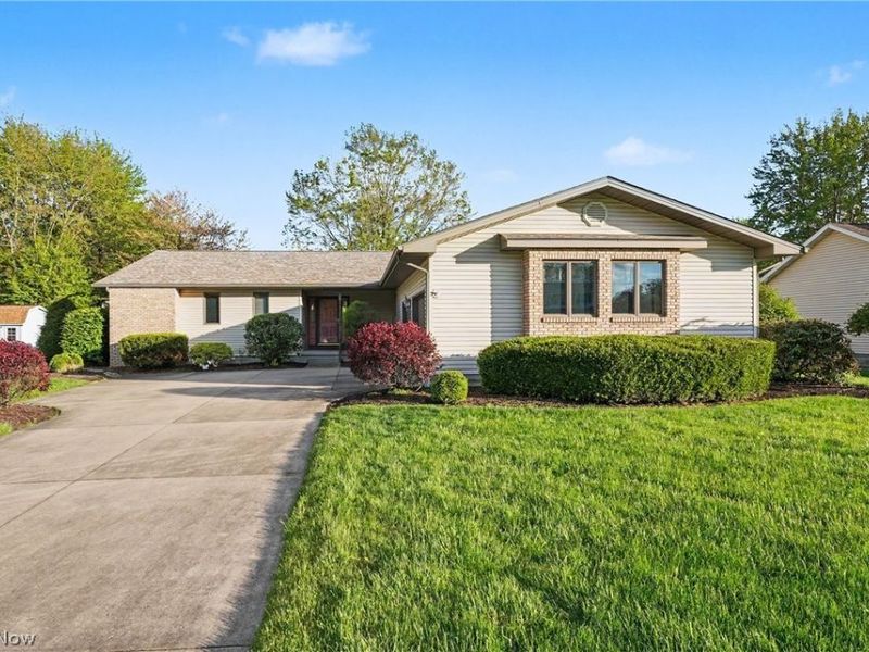 358 Tessa Place, Cortland, OH 44410 Photo 1