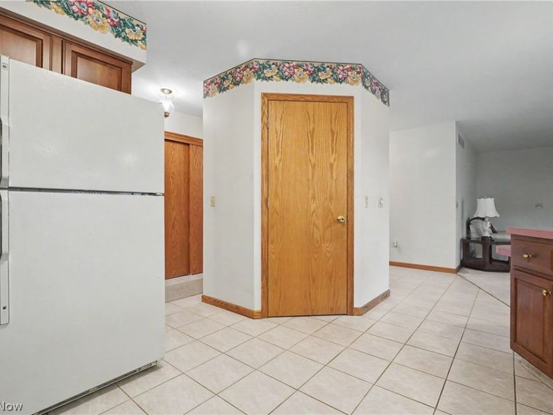 358 Tessa Place, Cortland, OH 44410 Photo 10