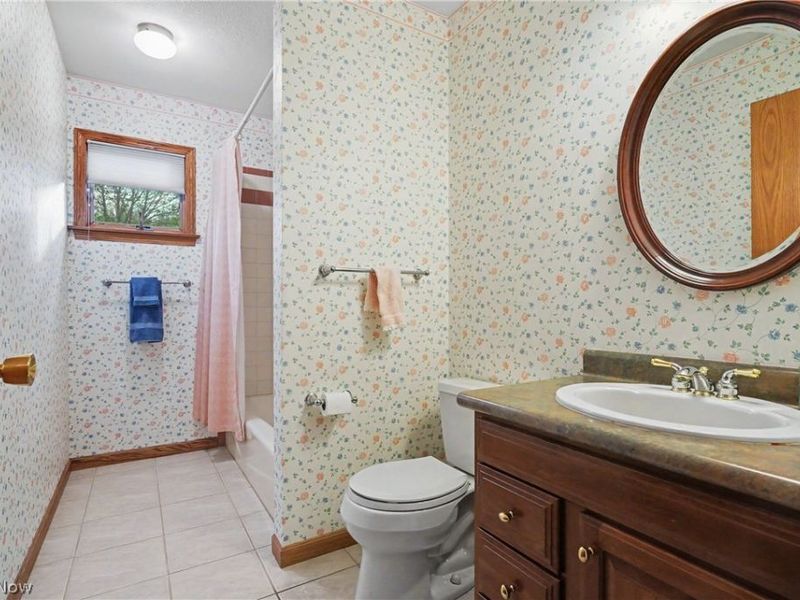 358 Tessa Place , Cortland, OH 44410 Photo 19