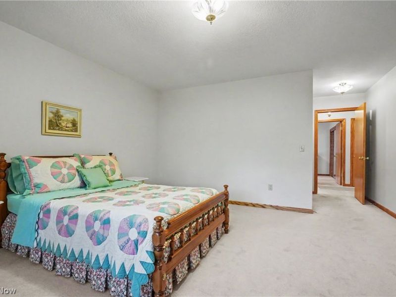 358 Tessa Place , Cortland, OH 44410 Photo 23