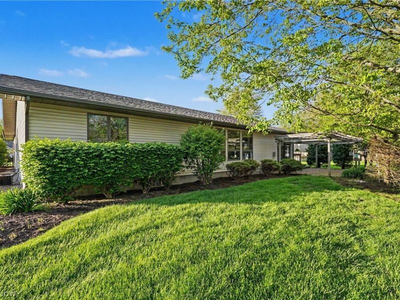 358 Tessa Place , Cortland, OH 44410 Photo 42