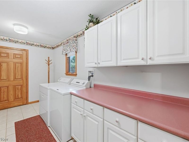358 Tessa Place, Cortland, OH 44410 Photo 9