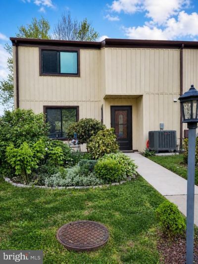 33 HASTINGS COURT , DOWNINGTOWN, PA 19335