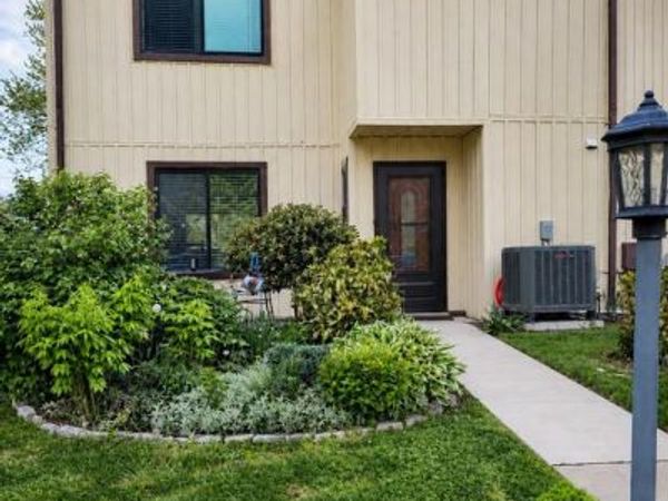 33 HASTINGS COURT , Unit 33, DOWNINGTOWN, PA 19335