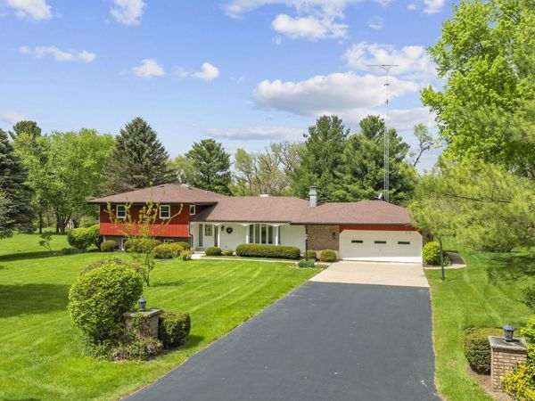 2600 East Ct, BELVIDERE, IL 61008