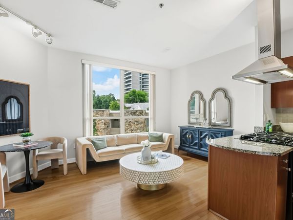 2626 Peachtree Road NW, Unit 606, Atlanta, GA 30305