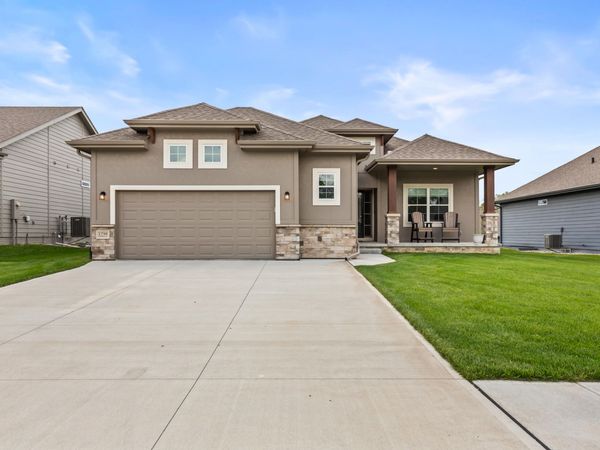1796 BLACKTHORN Street, COUNCIL BLUFFS, IA 51503