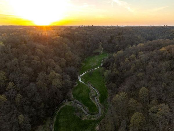 578.01� Acres Highway 133, Cassville, WI 53806