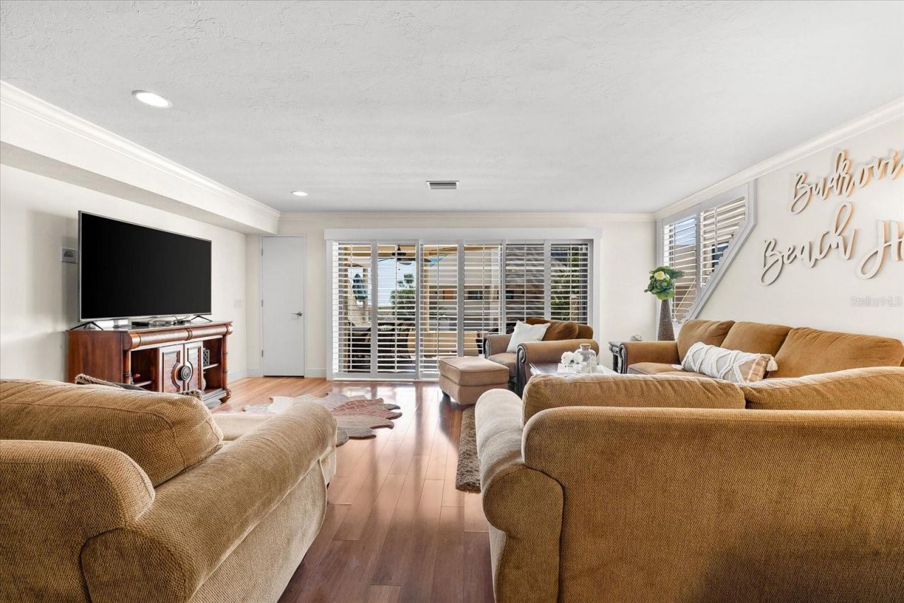 548 Beach Road, Unit A540, Sarasota, FL 34242 Photo