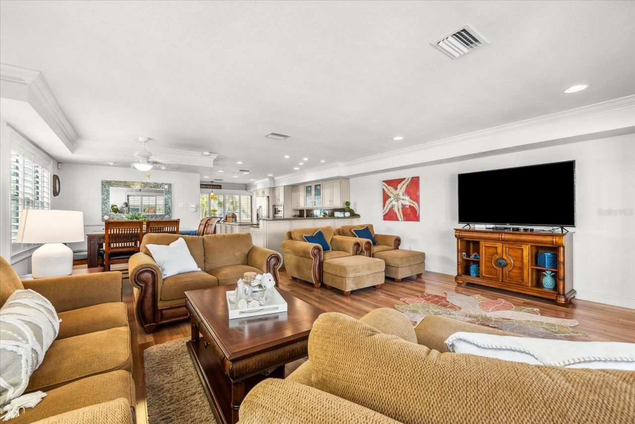 548 Beach Road, Unit A540, Sarasota, FL 34242 Photo