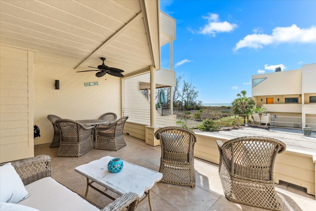 548 Beach Road, Unit A540, Sarasota, FL 34242 Photo