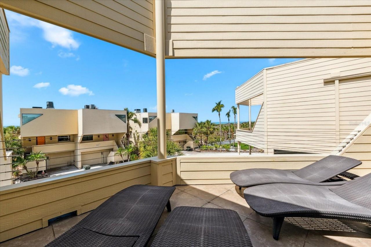 548 Beach Road, Unit A540, Sarasota, FL 34242 Photo