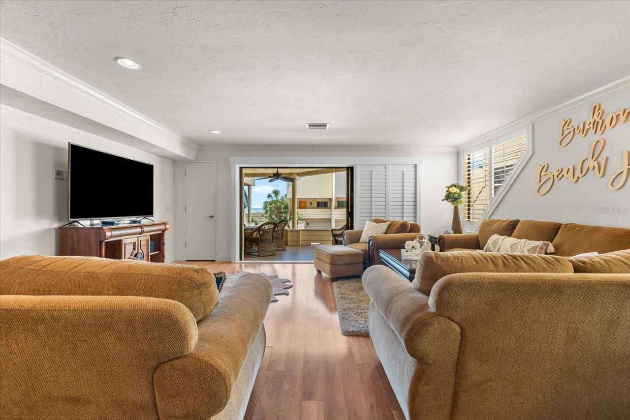 548 Beach Road, Unit A540, Sarasota, FL 34242 Photo