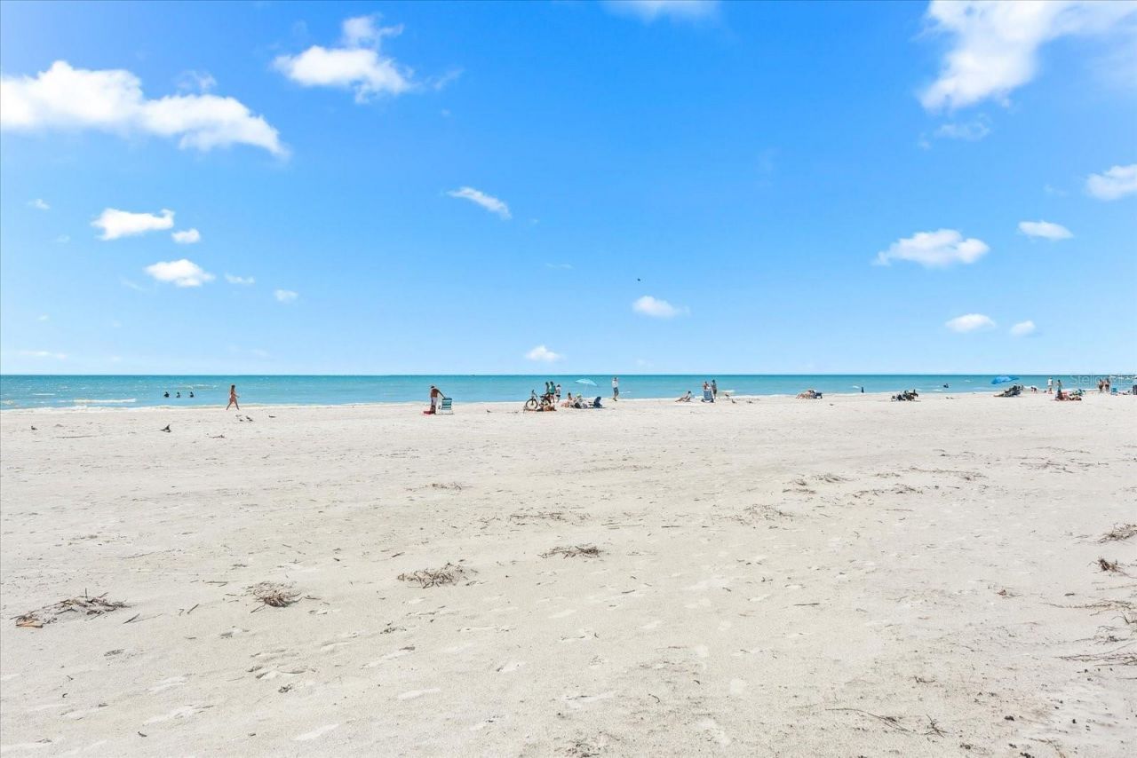 548 Beach Road, Unit A540, Sarasota, FL 34242 Photo