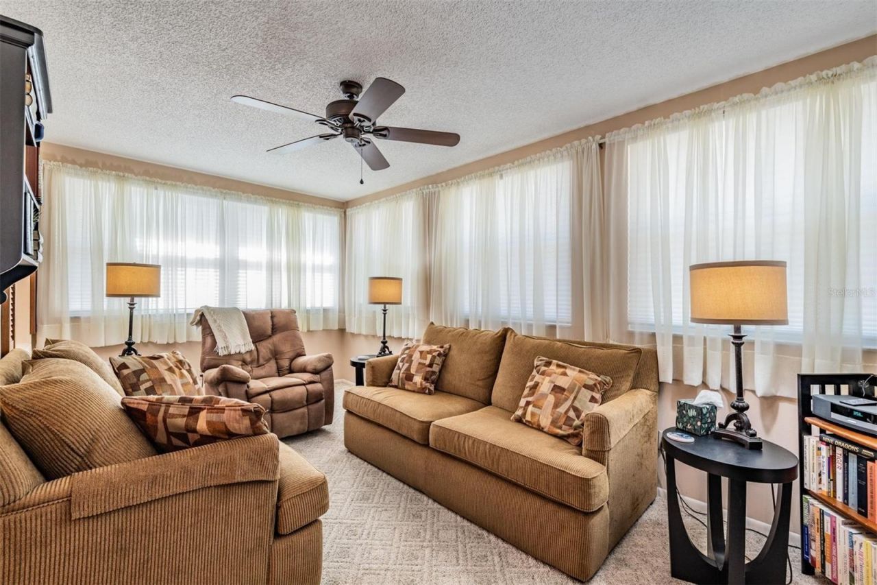6328 Ocean Pines Lane , Spring Hill, FL 34606 Photo