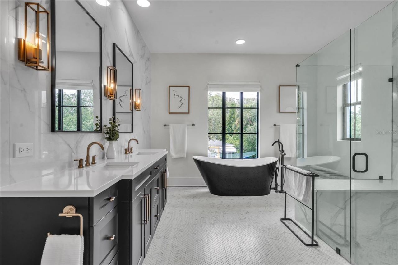 2308 N Ridgewood Avenue, Tampa, FL 33602 Photo