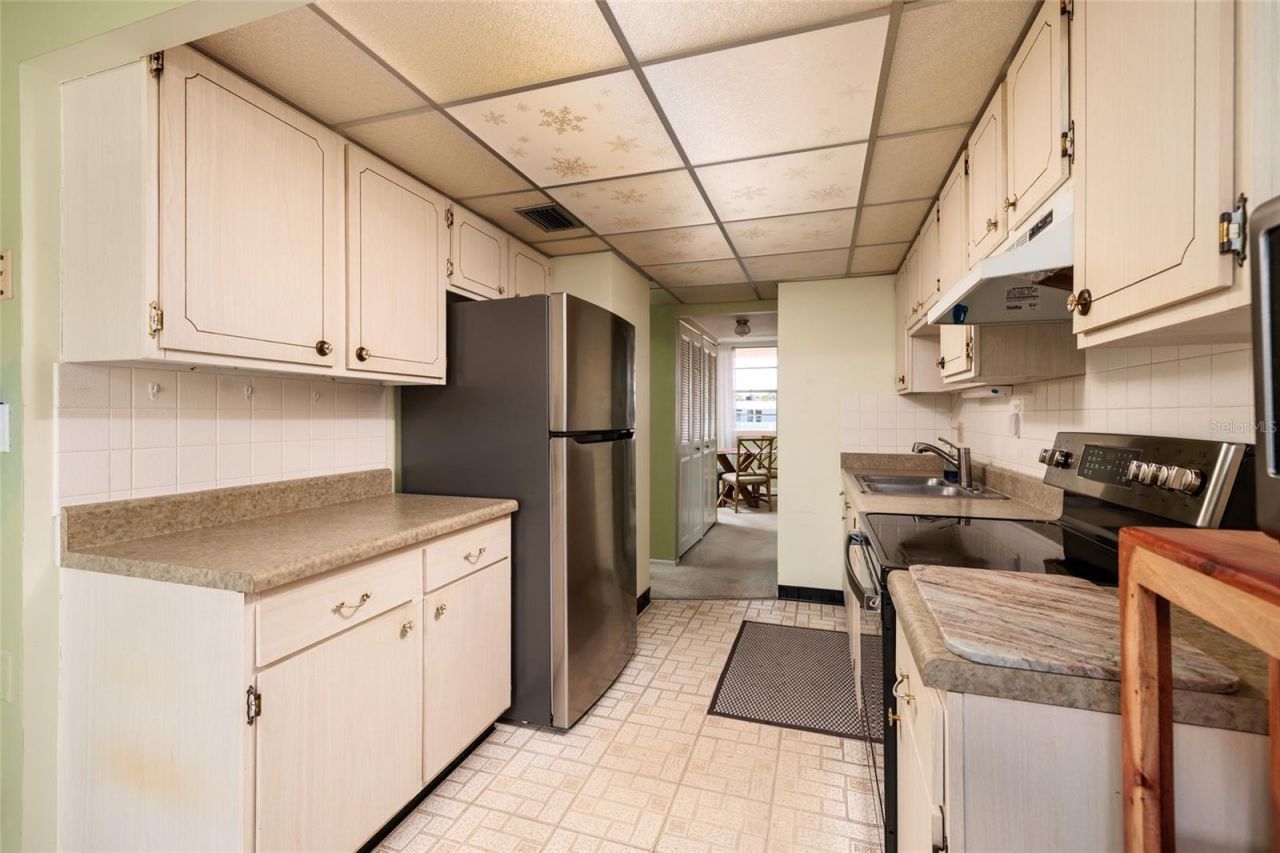 4915 Bay Street Ne, Unit 331, Saint Petersburg, FL 33703 Photo