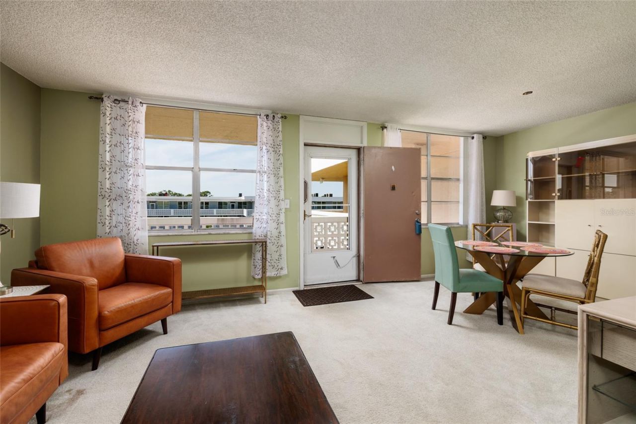 4915 Bay Street Ne, Unit 331, Saint Petersburg, FL 33703 Photo
