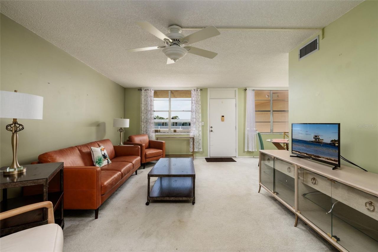 4915 Bay Street Ne, Unit 331, Saint Petersburg, FL 33703 Photo