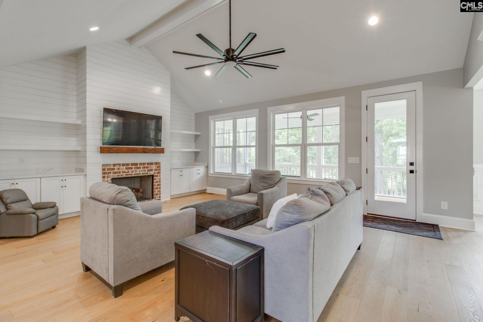 234 Clayborn Drive Photo 6