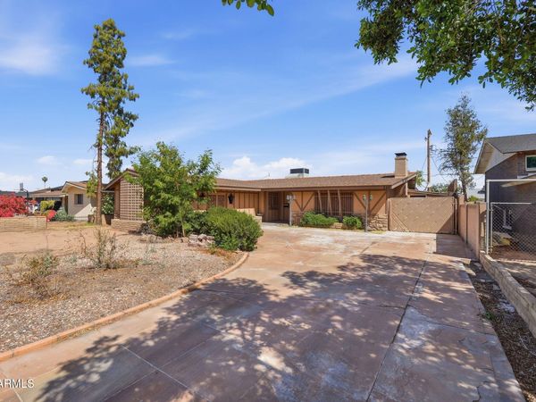 224 E LA JOLLA Drive, Tempe, AZ 85282