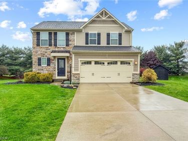 7679 Fiddler Court Circle NE, Canton, OH 44721