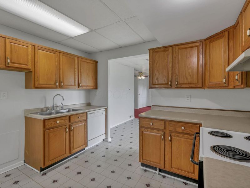 673 Brannon Drive, Lancaster, OH 43130 Photo 13