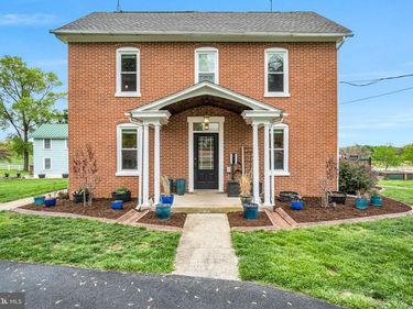 295 MARTIN ROAD, CARLISLE, PA 17015