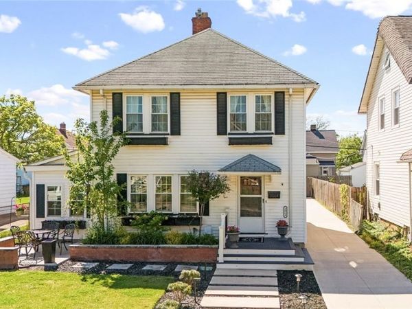 2064 Lincoln Avenue, Lakewood, OH 44107