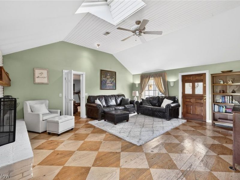 10650 Chillicothe Road, Kirtland, OH 44094 Photo 8