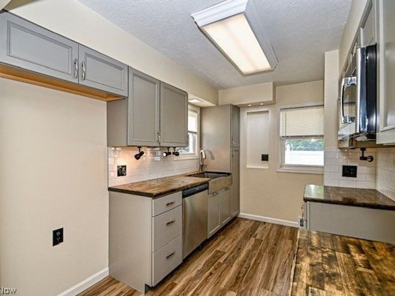 1150 Fairlane Avenue SW, Canton, OH 44710 Photo 10