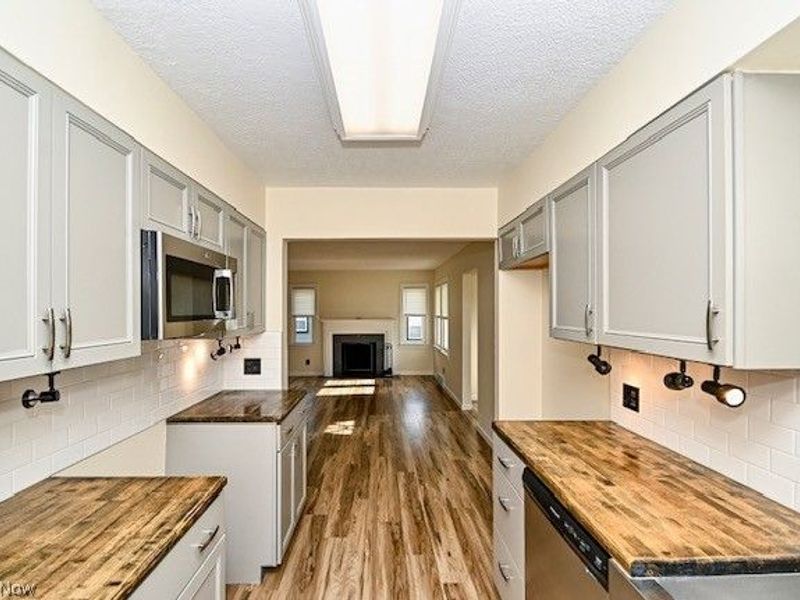 1150 Fairlane Avenue SW, Canton, OH 44710 Photo 8
