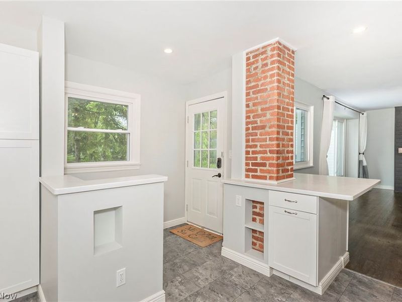 3719 Walter Road , North Olmsted, OH 44070 Photo 10