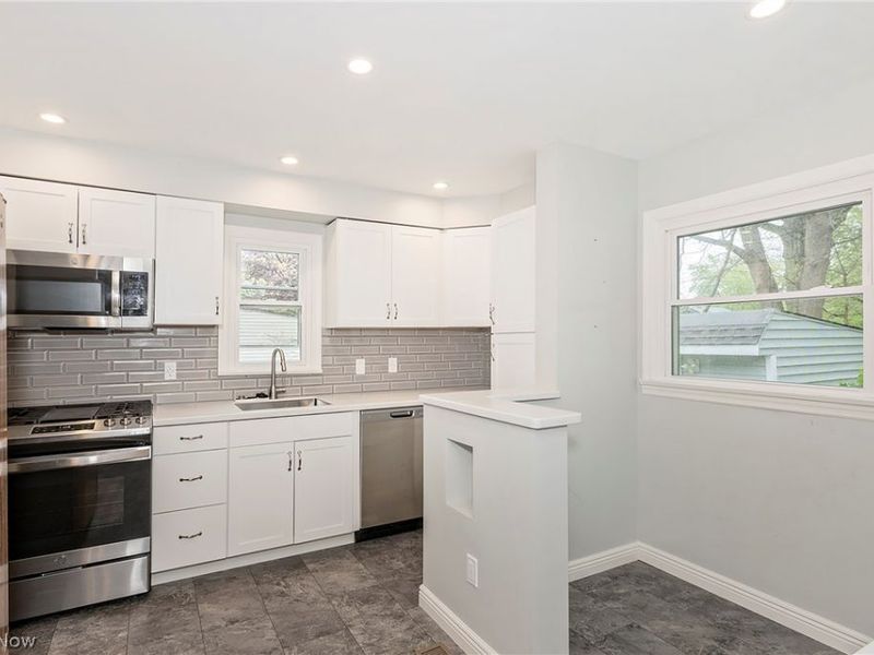 3719 Walter Road , North Olmsted, OH 44070 Photo 11