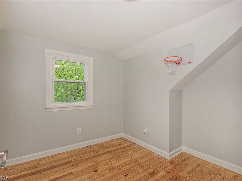 3719 Walter Road , North Olmsted, OH 44070 Photo 24
