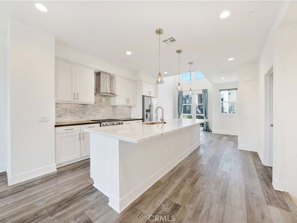 1658 Topanga, Costa Mesa, CA 92627