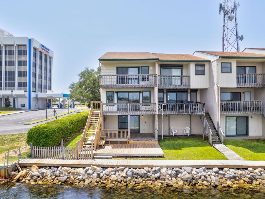 Property Image 100