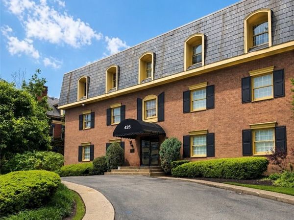 425 N Neville St, Unit 103, Pittsburgh, PA 15213