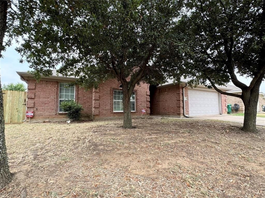 201 Mckamy Boulevard, Denton, TX 76207 Main Photo