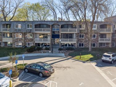 4397 Wilshire Boulevard, Unit 103, Mound, MN 55364